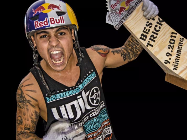   District Ride 2011: Colourful dog - Spaniard Andreu Lacondeguy was one of the best slopestylers in 2011.