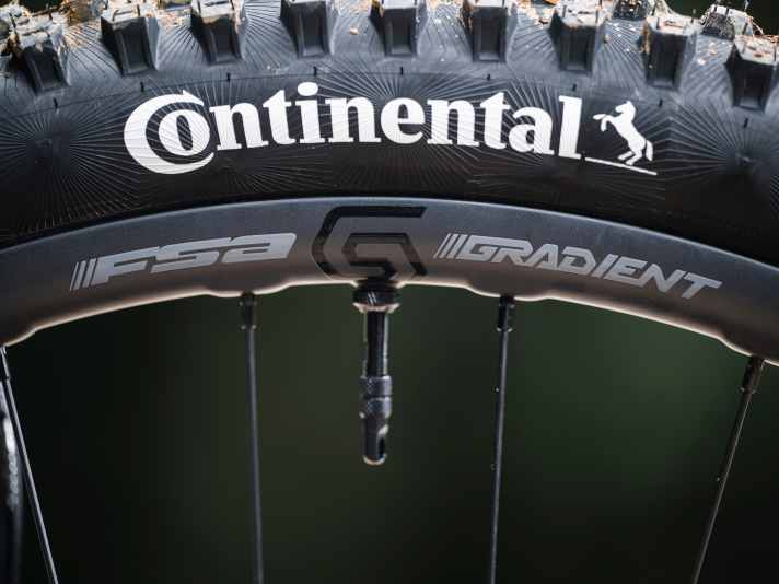 FSA Gradient i30 Laufradsatz