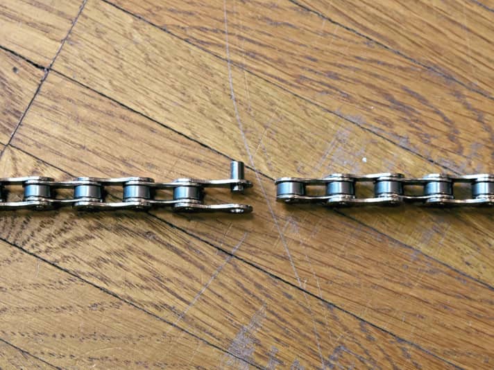 The basic principle of the chain has not changed for over 100 years. With all its advantages and disadvantages.