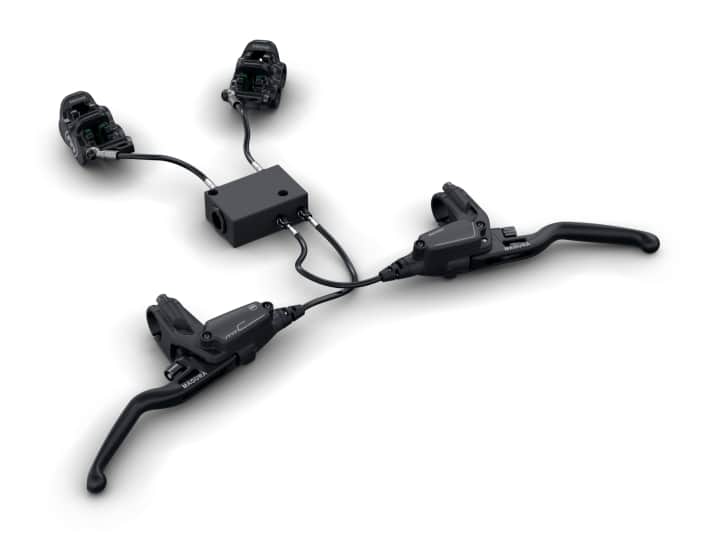 The small black box contains the technology that connects the front and rear brakes and regulates the distribution of brake pressure depending on the situation.