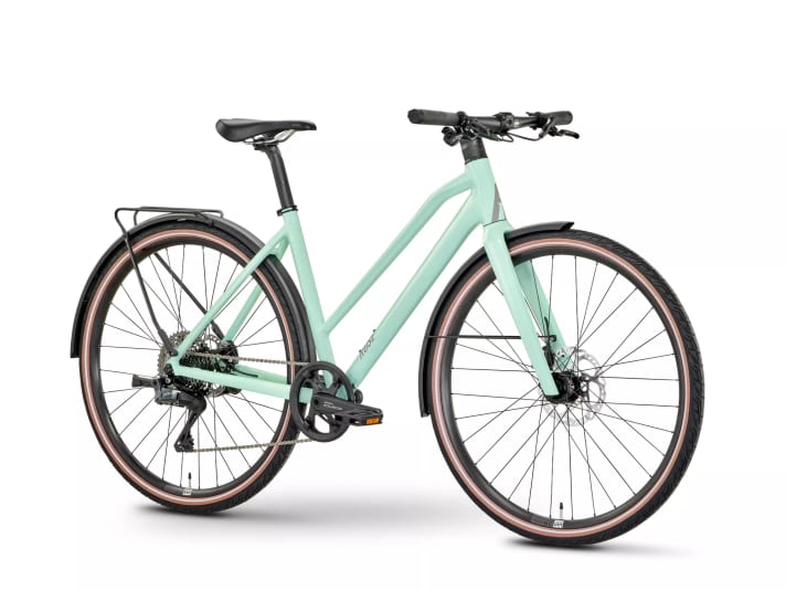 Für Fahrerinnen und Fahrer, die einen niedrigeren Einstieg bevorzugen, steht die MidStep-Variante in den Größen S bis L zur Verfügung, wahlweise in Chalk oder Light Mint.