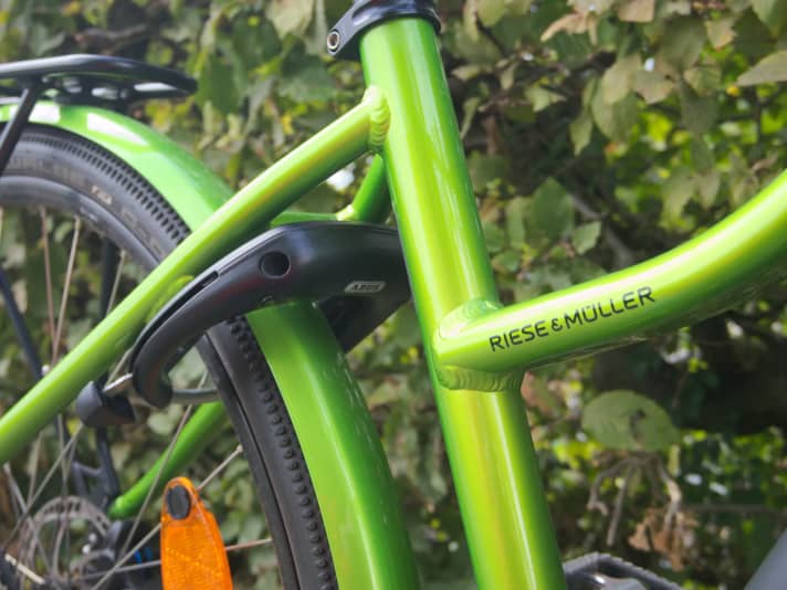 Disadvantage: It is only an immobiliser and does not help to prevent the vehicle from being carried away.