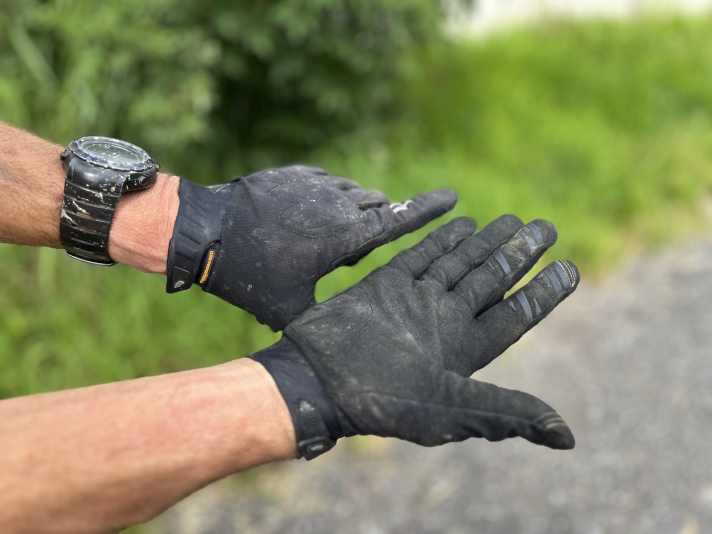 MTB accessories: YT Gravity Glove Uni