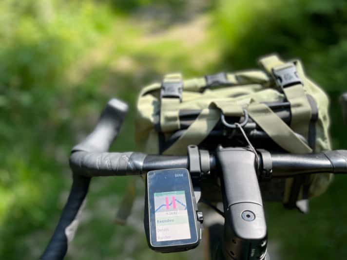 What does the "alarm clock" indicate? If you fall short of your expectations due to poor daily stage planning, you will demotivate yourself. It is therefore better to plan realistically from the outset.