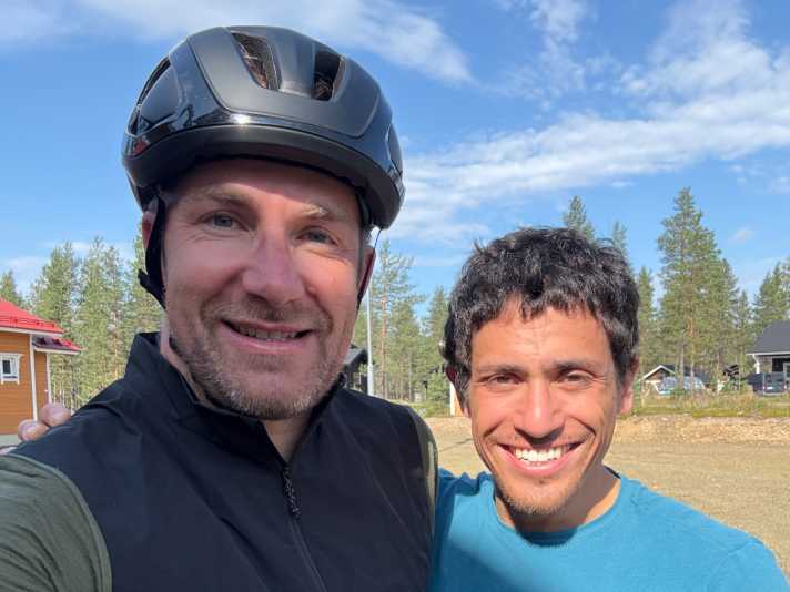 Entretien avec Alan (à droite) : Cet Américain est arrivé en Europe il y a 16 ans et y vit désormais en tant que Finlandais. Heureux ?