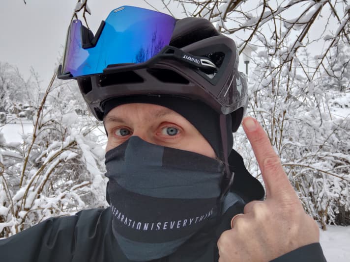 The goggles hold really well in the "goggle garage" of the new Fox helmet.