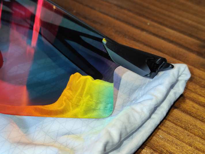 Die Tönung der Kategorie 3 ist für hellen Sonnenschein gedacht und entsprechen dunkel - taucht man in den Wald ein, müssen die Augen sich stark anpassen.