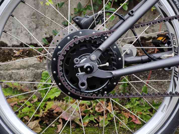 The Vello frame still has a mount for a derailleur.