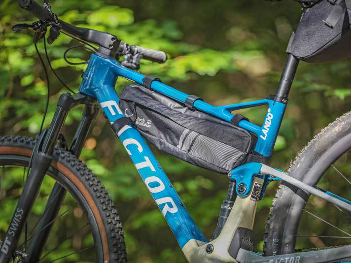 Millimeterarbeit: Jack Wolfskin Takeoff Bag