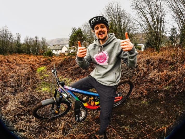 On social media, enduro pro Joe Barnes is regarded as the "Top Chief" when it comes to insider tips about his home country.