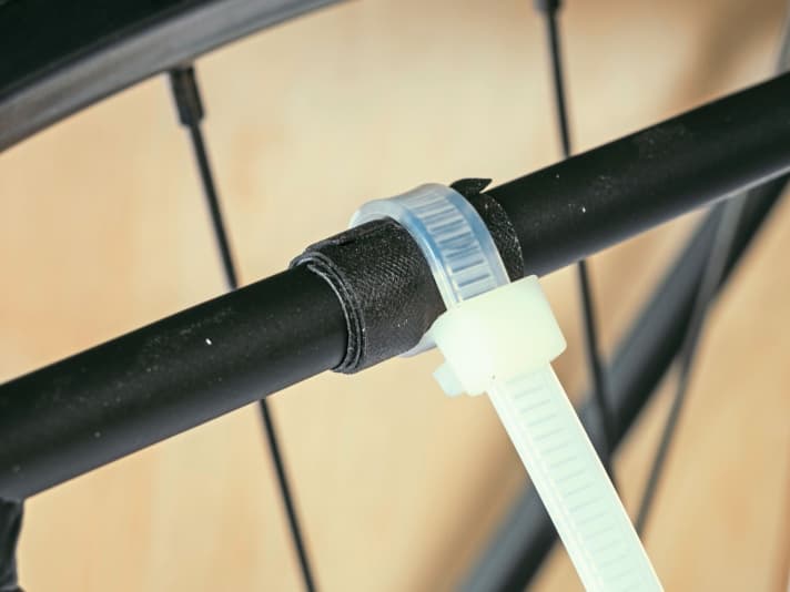 Pannier tricks: cable ties