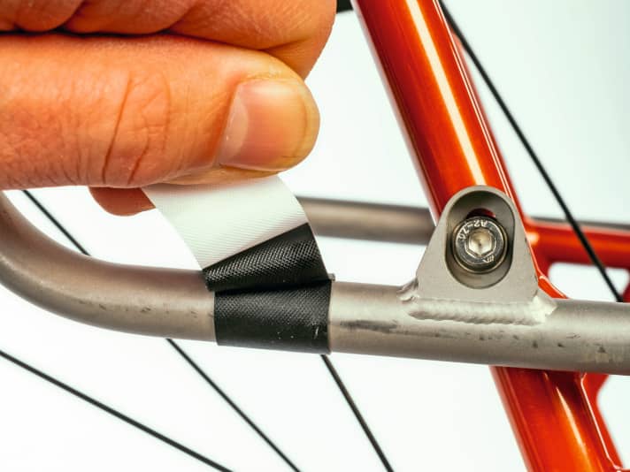 Radtaschen-Tricks: Reparaturtape