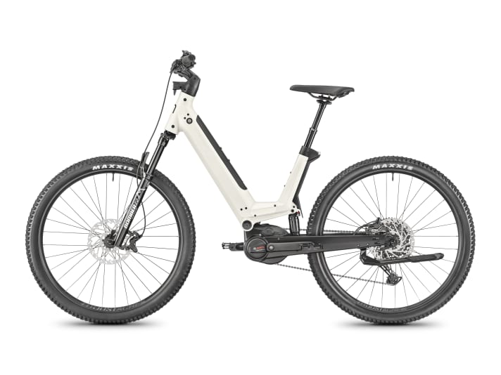 Mountain bike with low entry? Or a step-through bike with MTB genes? The Moustache J.off is aimed at sporty riders who still don't want to compromise on comfort