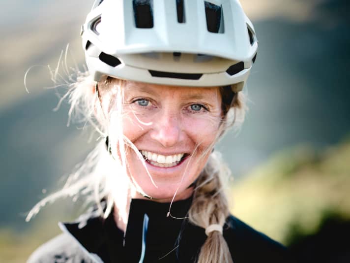 Karen Eller, bike guide