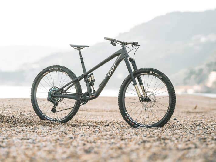 At 12.7 kilos, the Tarvo is a lightweight.