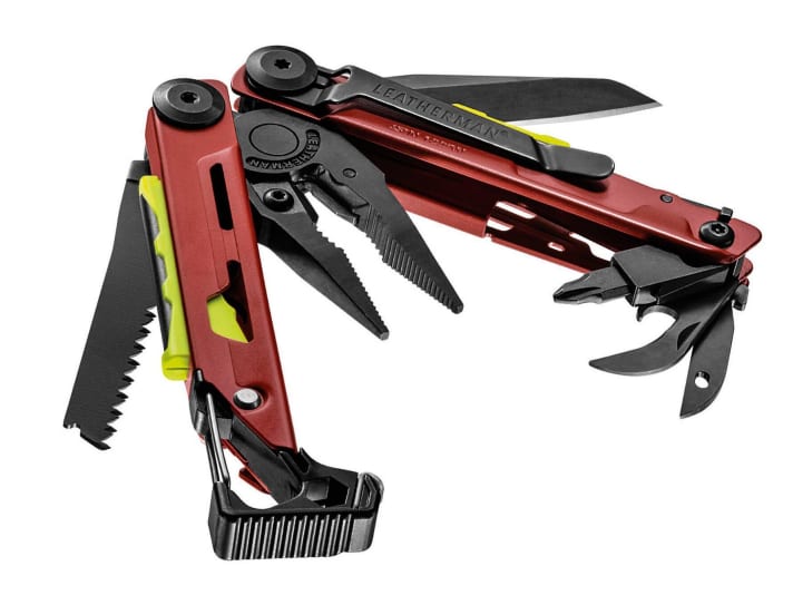 Leatherman Signal