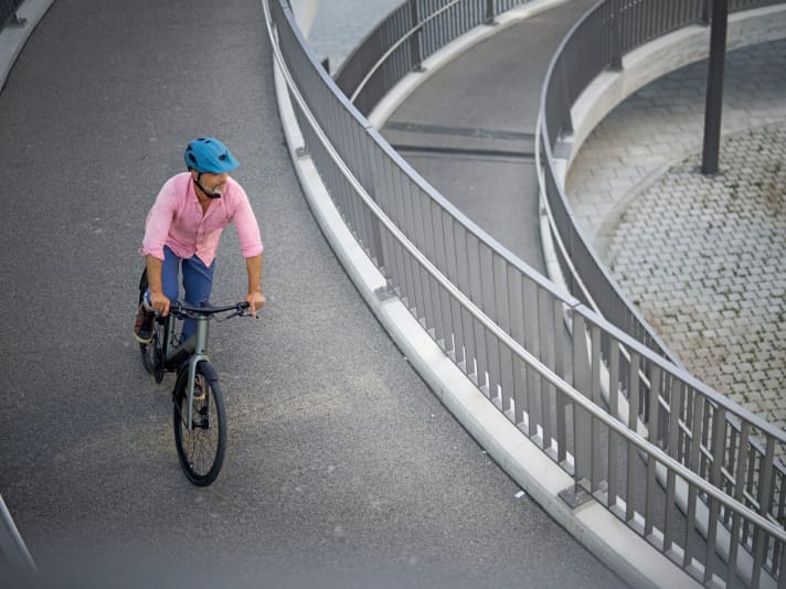 There are smartphone apps for the Ampler, the Canyon, the Coboc and the Mokumono, which can be used to customise the motor assistance to personal preferences, among other things.