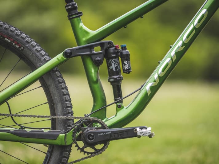 Über den Setup-Guide auf der Hompage von Norco findet man in kürzester Zeit zum perfekt abgestimmten Fahrwerk. Norco bietet für jede Rahmengröße einen individuellen Dämpfer-Tune.