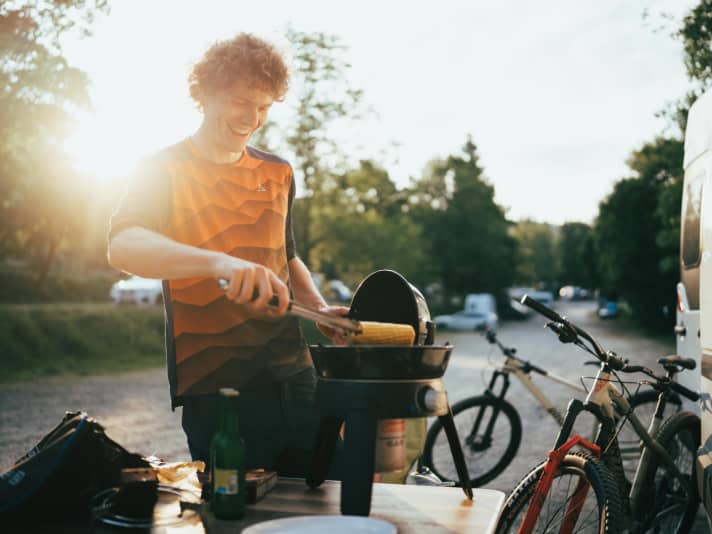Fazit am Grill: Alles echte Mountainbikes für wenig Geld und mit hohem Fahrspaßpotenzial.