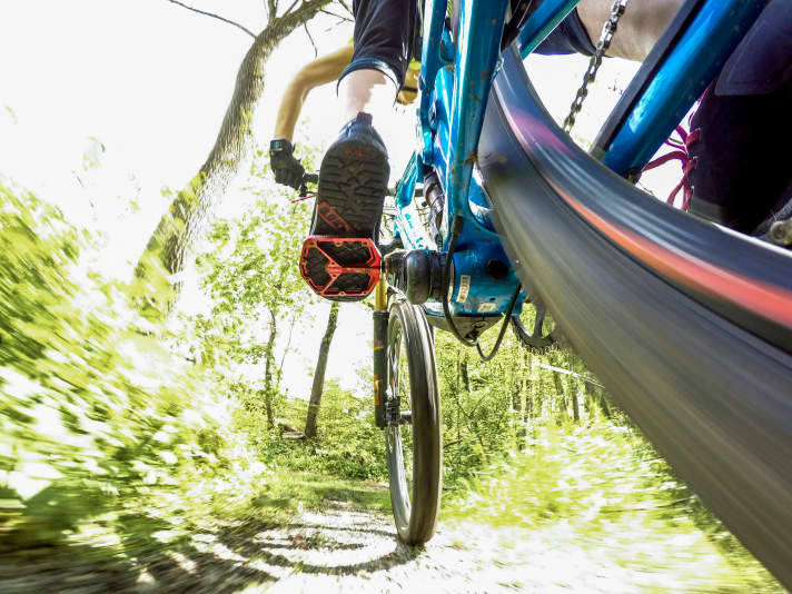Bitte Platz nehmen: Flat-Pedals bieten eine große Aufstandsfläche