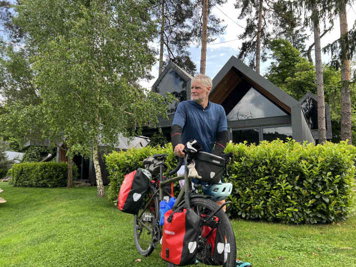 Glamping in Slowenien: Das Chocolate Village bei Maribor bietet auch einen Pool