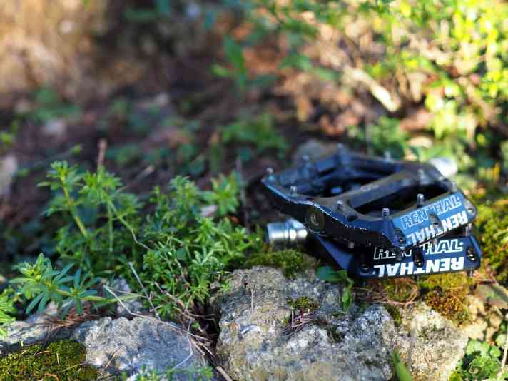 Debut: The Renthal Revo F pedals.