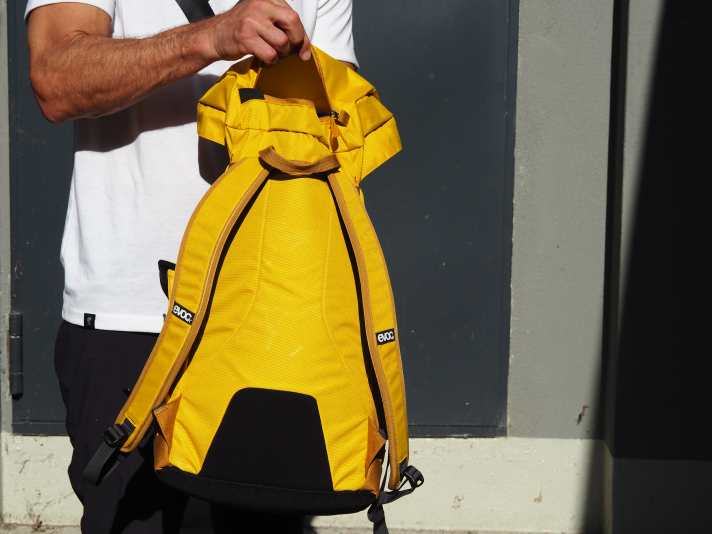 The affordable Mission doesn't have a ventilated back system. On longer commutes, your back sweats quickly.