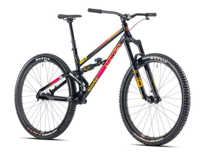 The Proction Privée Shan No. 5 combines a steel main frame with a carbon rear triangle.