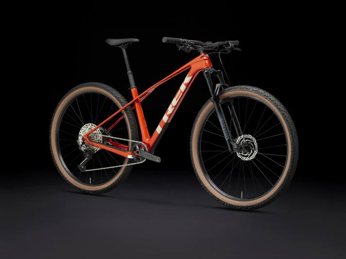 The Trek Procaliber 9.2 Gen3 is Trek's entry into the world of carbon hardtails for € 1999.