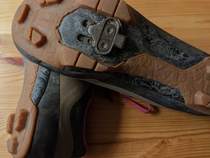 Here, the carbon sole is exposed in some places. Stones can easily damage them.