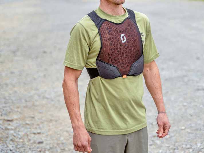 The chest area is also well protected with the Scott