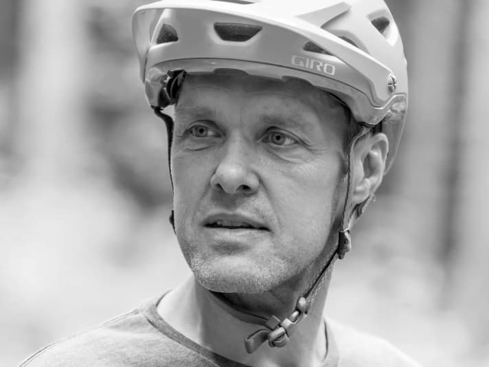 EMTB tester Chris Schleker is a self-confessed light e-MTB fan. He would also opt for a bike with reduced motor power for enduro riding.