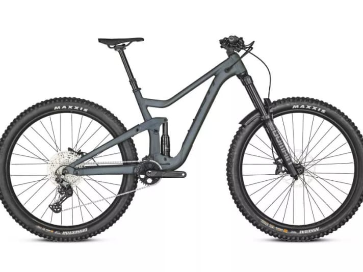 <a href="https://luna.r.lafamo.com/ts/i5533923/tsc?amc=con.blbn.497955.507800.14129791&smc=BIKE&rmd=3&trg=https%3A%2F%2Fwww.fahrrad-xxl.de%2Fscott-ransom-930-m000043098" target="_blank" rel="noopener noreferrer nofollow">Scott Ransom 930</a>* - 3599 euros: The aluminium freerider from Scott unfortunately didn't make it into the test. The top model has already scooped many test wins. With 170-millimetre front and rear travel, the Ransom tends to be a freerider. Special feature: the Twin-Loc lever to stabilise the rear end on uphills. The RockShox Domain R Solo Air fork is fitted to the front of the one-off model. Weight: 16 kilos (manufacturer's specification).