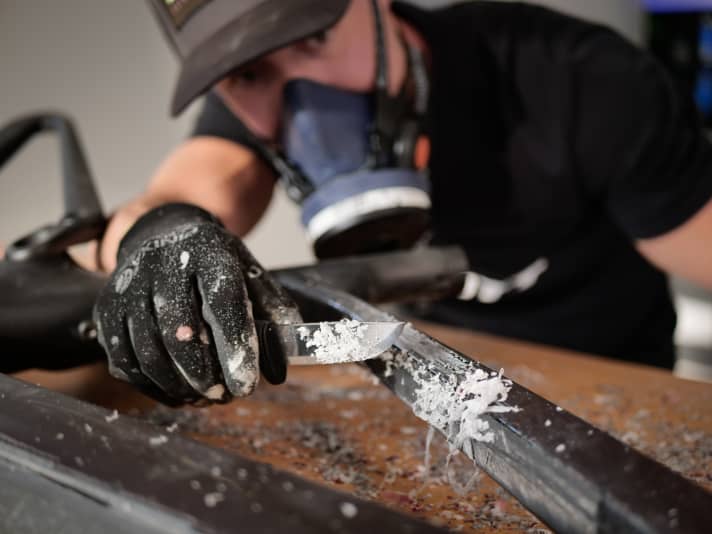 Dangerholm spends 30 hours carefully removing the paint from the frame with a sharp tool knife. He uses Mora tool knives, for which his home town is so famous.