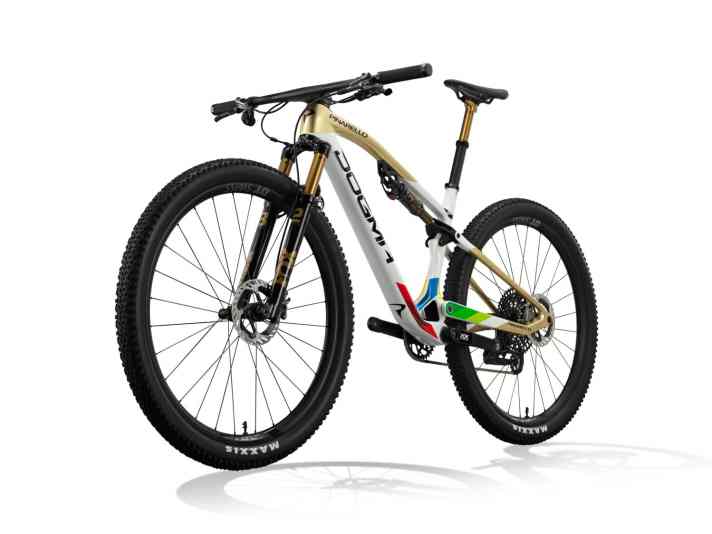 The Pinarello Dogma XC Fully in world champion colours for 13,500 euros.