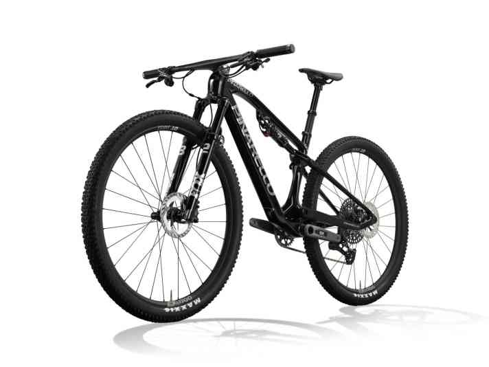The Pinarello XC Fully for 7900 euros.