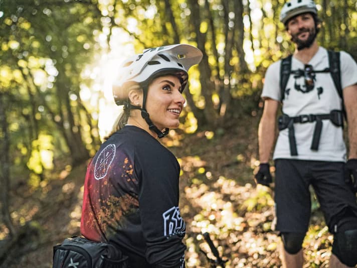 If you spend the night in the Rifugio Rosa di Baremone, you can make it to the ridge path on Monte Breda at sunrise.