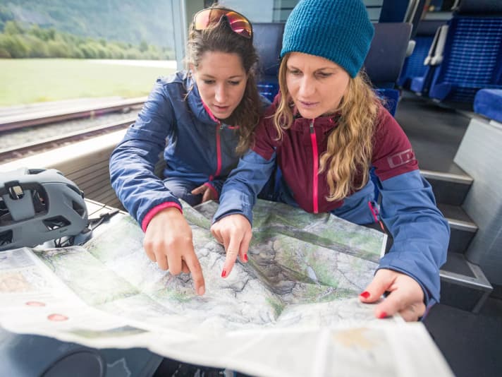 Kartenstudium: Der Spaß an der Tour steht und fällt mit der Vorbereitung.