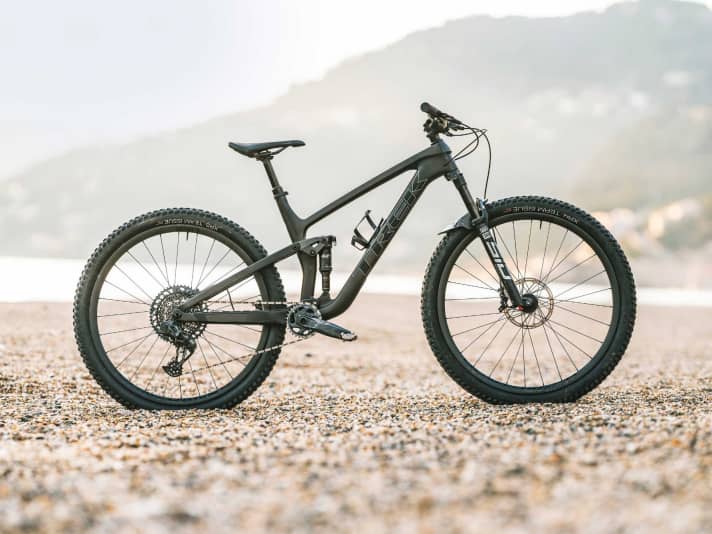 Harmonious down-country bike: Trek Top Fuel 9.8 GX AXS
