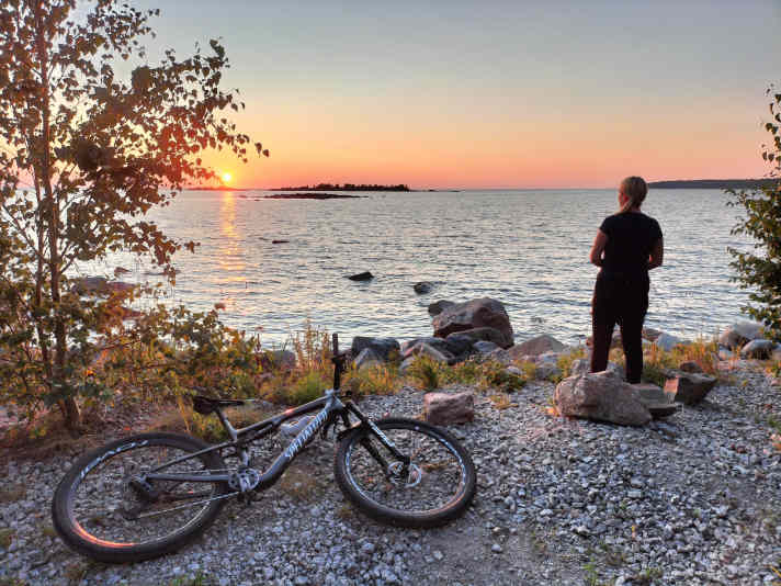 In the endurance test, the Specialized Epic was not only taken to the Alps, but also to Scandinavia. The marathon bike was able to prove itself all over the continent.