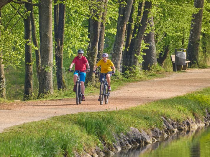 Long tours require a high level of comfort. The riding position and ergonomics on the bike must be perfect.