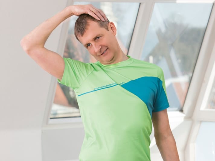 Stretching for cyclists: the lateral neck