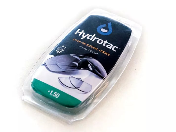 Hydrotac Optische Klebelinsen, erhältlich im Online- und Fachhandel; Dioptrien: +1,25/+1,50/ +2,00/+2,50/+3,00 ; Preis: ab ca. 29 Euro