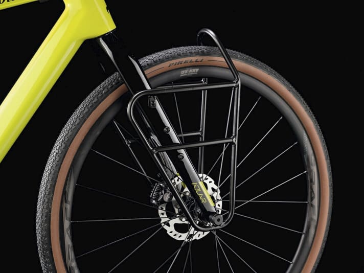 Excess luggage: The luggage racks on the fork and rear allow a maximum load of 35 kilograms.