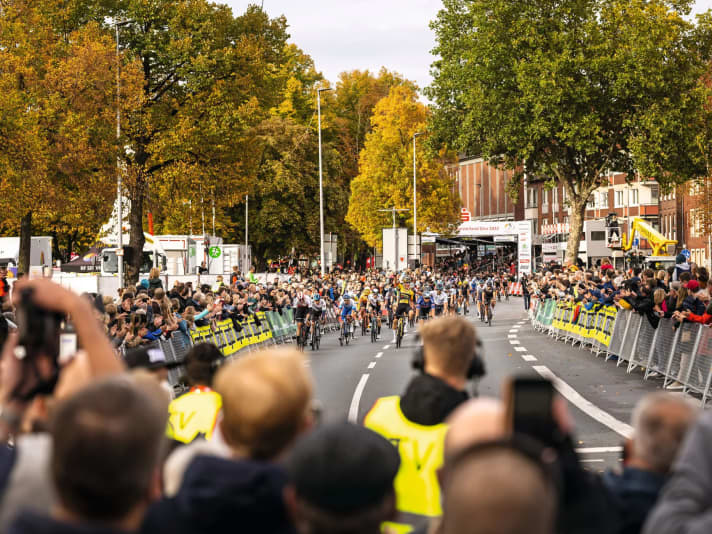 Münsterland-Giro: Olav Kooij vom Team Jumbo-Visma sprintet zum Sieg