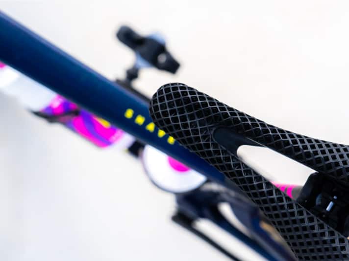 “Shave” oder “Brave”? Der Modellname steht zwar auf dem Oberrohr, ist aber nicht zweifelsfrei zu erkennen.