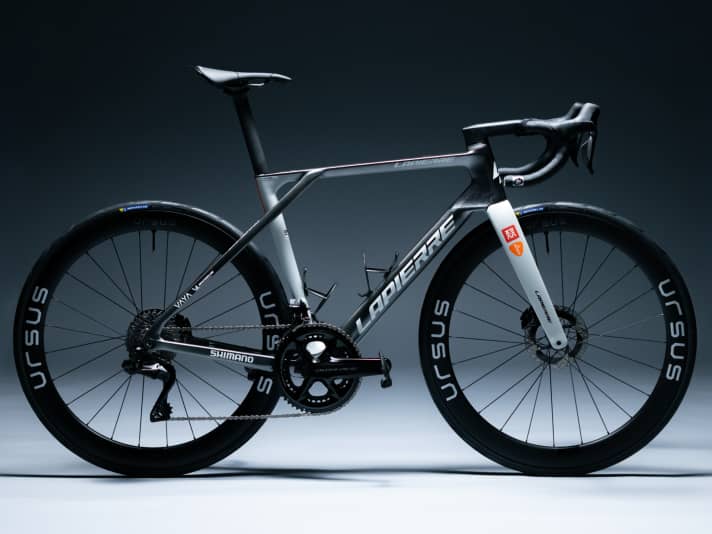 Picnic PostNL is still travelling with bikes from Lapierre. Here is the Xelius DRS.