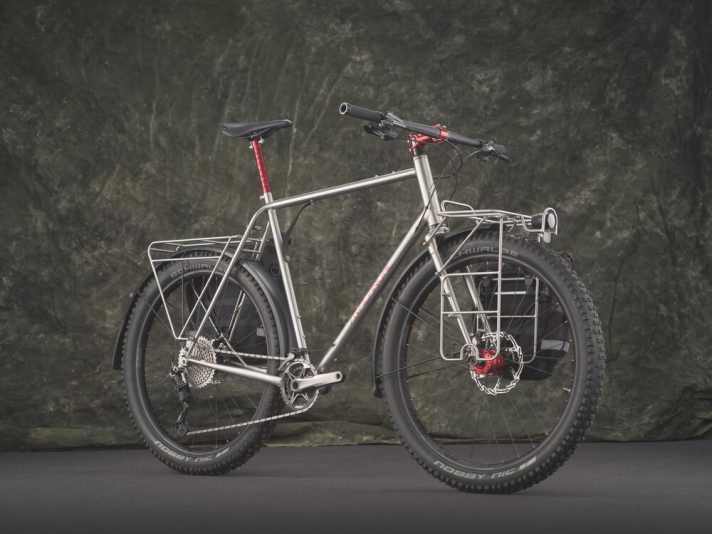 Doppelt abgesahnt: Avalanche bekommt neben dem Preis fürs beste Rennrad auch den für das beste Offroad-Bike