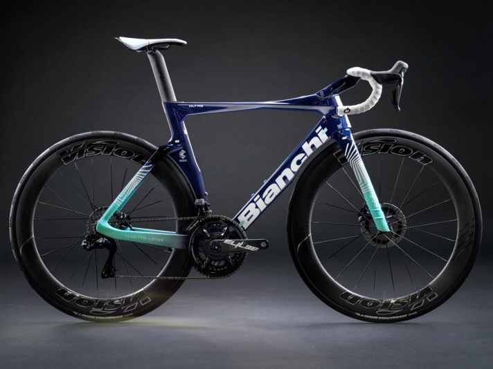 Von Arkea-B&B Hotels zu Bahrain-Victorious: Bianchi bleibt der World Tour erhalten. Das gezeigte Oltre RC wird dabei die meisten Rennkilometer sammeln.