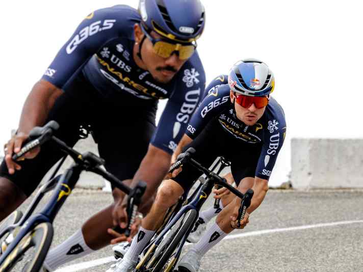L'année dernière, l'équipe suisse de Tom Pidock (à droite) a roulé sur des vélos Scott.